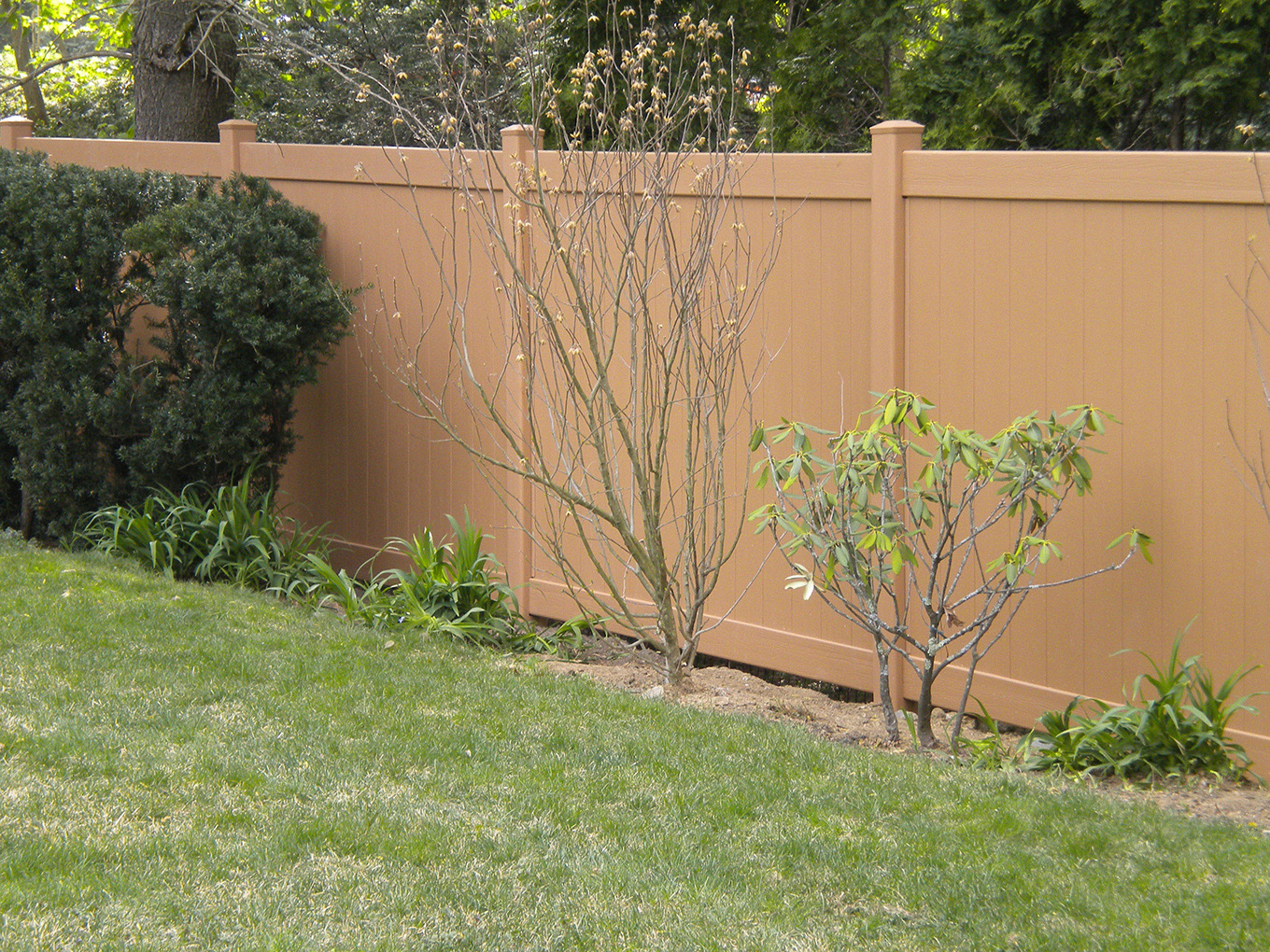 Photo of a vinyl fence in Mahopac, NY