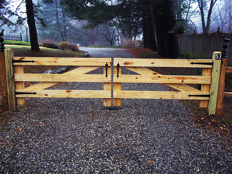 Bedford Corners NY horizontal style wood fence