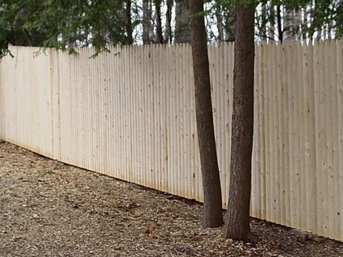 Rye NY stockade style wood fence